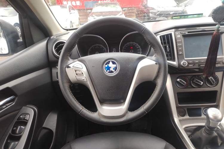 Used Venucia T70 2015 2.0L Manual RuiXiang Edition