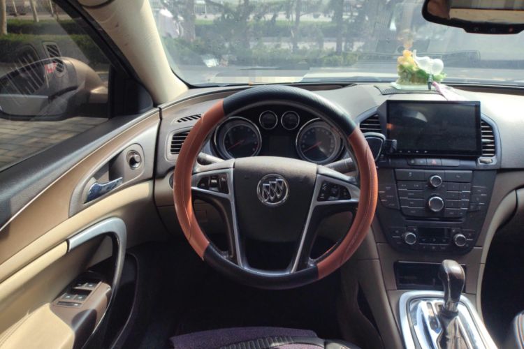 Used Buick Regal 2009 2.0L Elite Edition Steering Wheel