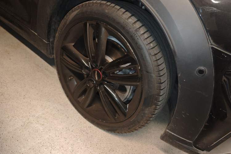 Used MINI MINI 2022 2.0T COOPER S Black Badge Special Edition Five-Door Model
