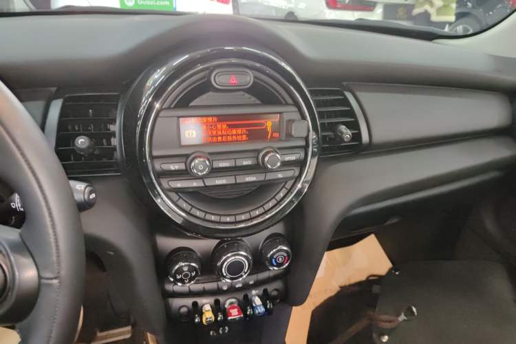 Used MINI 2018 1.5T ONE PLUS Audio And AC Panel