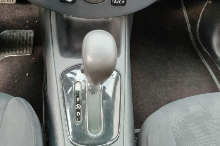 Used Nissan Tiida 2014 1.6L CVT Comfort Model
