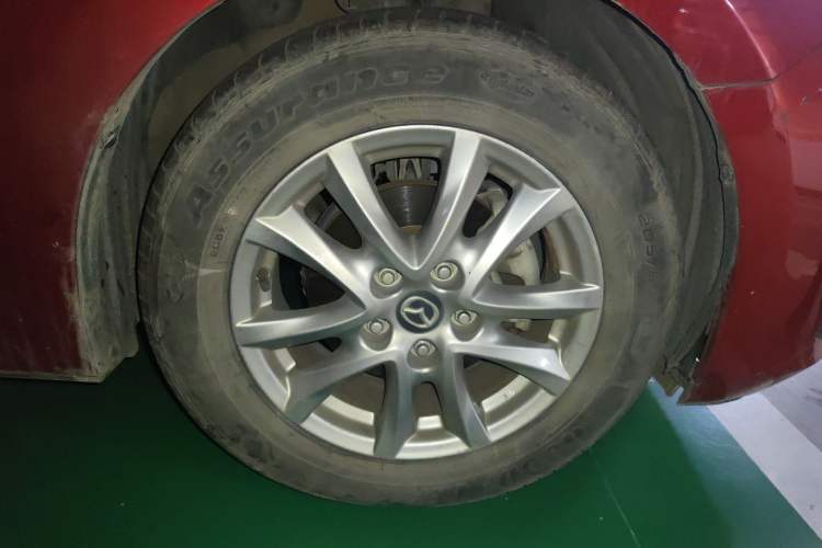 Used Mazda Mazda 3 Axela 2014 Sedan 1.5L Automatic Comfort Model