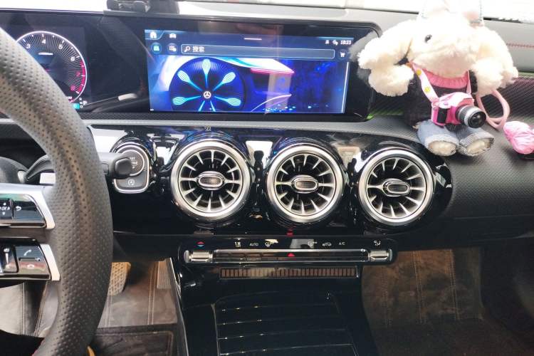 Used Mercedes-Benz A-Class 2025 A 200 L Fashion Model