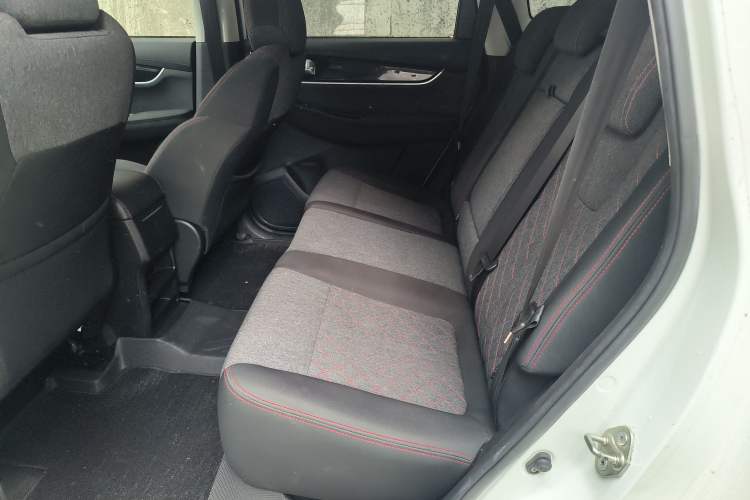 Used FORTHING T5 2020 1.6L Manual Comfort Model China VI Standard Left Rear Seat