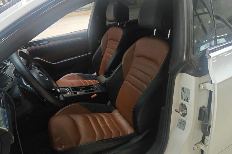 Used Volkswagen FAW-Volkswagen CC 2019 330TSI Glamour Edition China VI