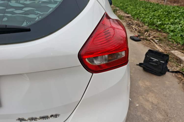 Used Ford Focus 2015 Hatchback 1.6L Automatic Fashion Edition