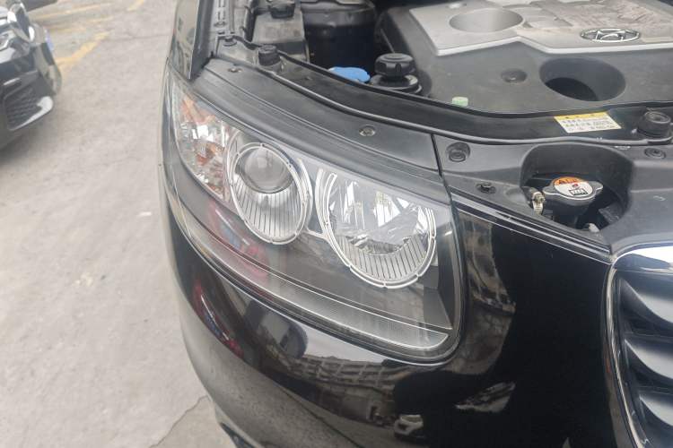 Used Hyundai Santa Fe Classic 2012 2.4 Comfort Edition 7-Seater Four-Wheel Drive