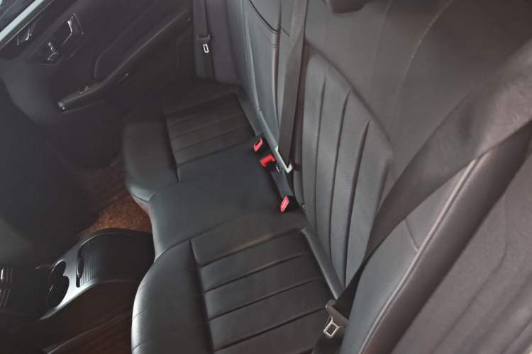 Used Mercedes-Benz E-Class 2015 E 260 L Sport Edition
