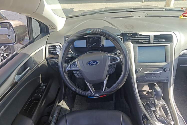 Used Ford Mondeo 2013 2.0L GTDi 200 Luxury Model