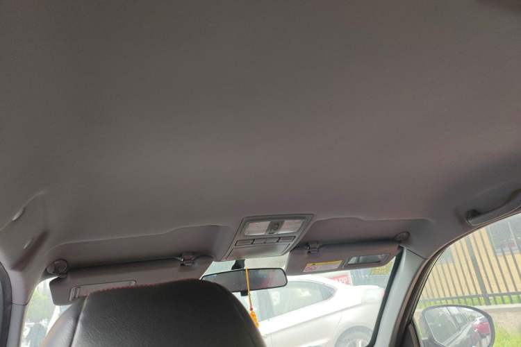 Used Lifan Auto X60 2015 1.8L Manual Comfort Model China V Standard
