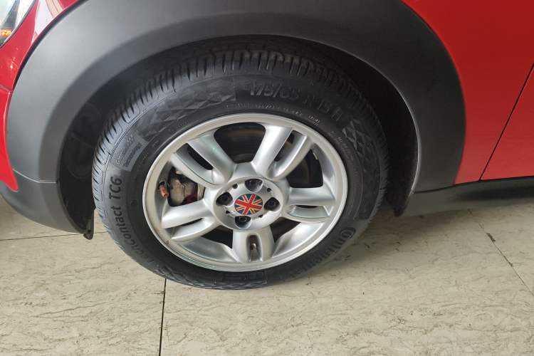 Used MINI Clubman 2011 1.6L ONE Left Front Wheel Hub