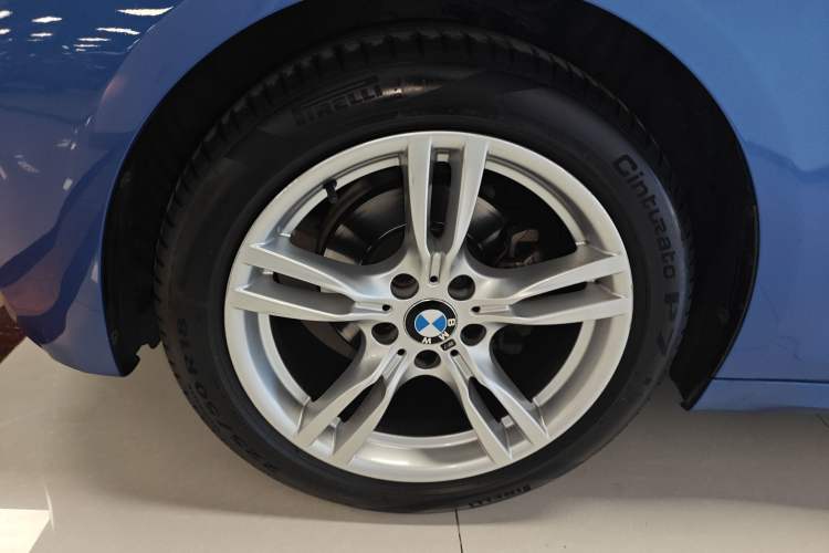 Used BMW 3 Series GT 2014 320i Design Package Model Left Front Wheel Hub