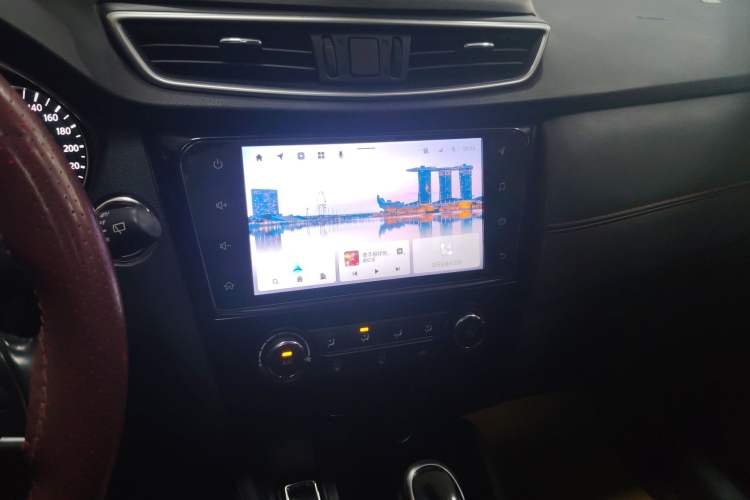 Used Nissan Qashqai 2021 2.0L CVT Luxury Edition Audio And AC Panel