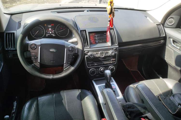 Used Land Rover Freelander 2 2014 2.0T Si4 SE Gasoline Version Center Console