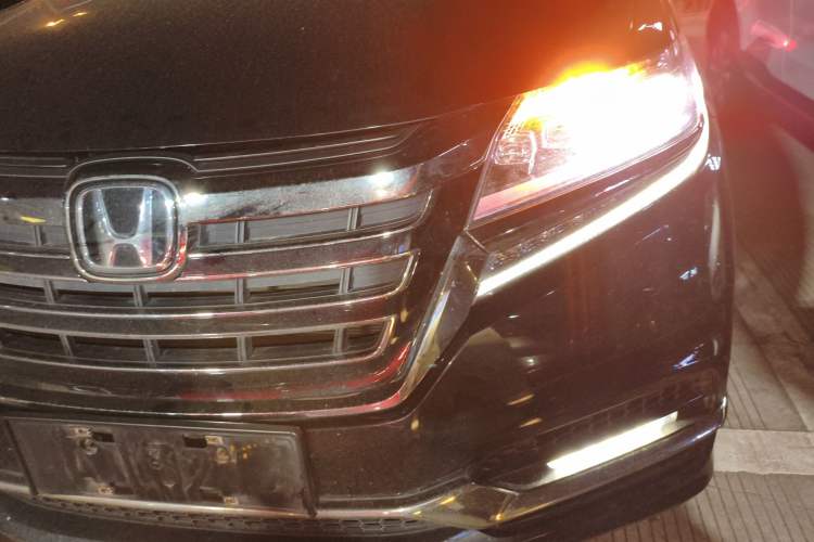 Used Honda Elysion 2019 2.0L Hybrid Luxury Edition Left Front Headlight