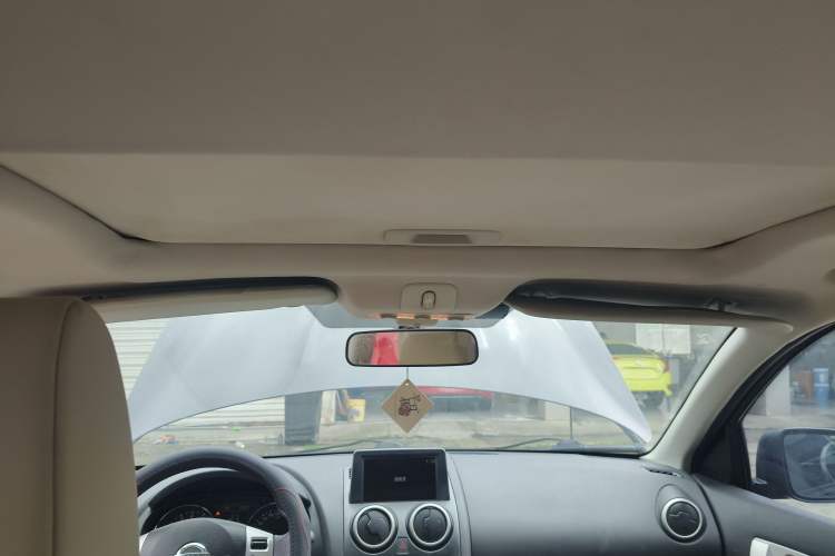 Used Nissan Qashqai 2012 2.0 XV LE CVT 2WD Headliner