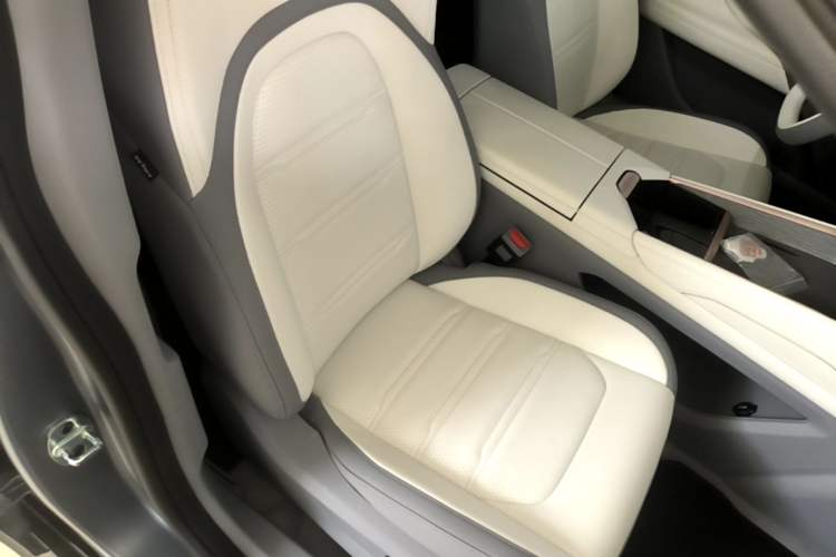 Used Dongfeng eπ eπ007 2024 Pure Electric 540 All-Wheel Drive Max Edition Right Front Seat