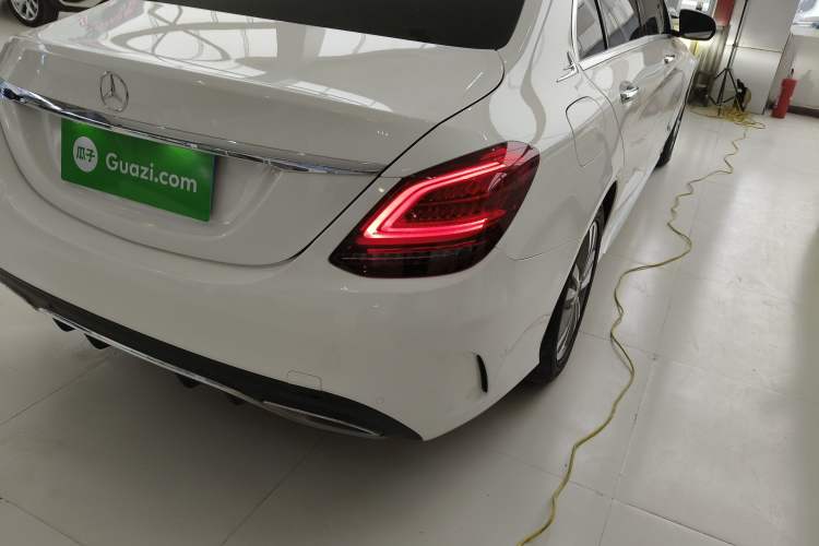 Used Mercedes-Benz C-Class 2021 C 200 L Fashion Edition Sport Version Right Rear Taillight