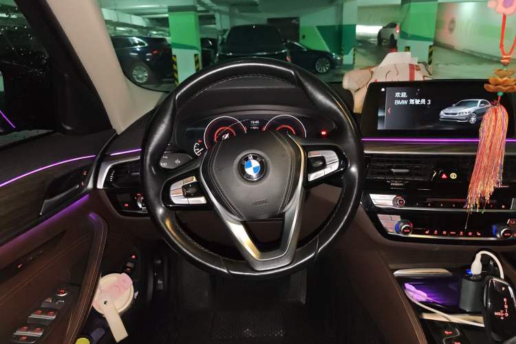 Used BMW 5 Series New Energy 2019 Updated Version 530Le Luxury Package Steering Wheel