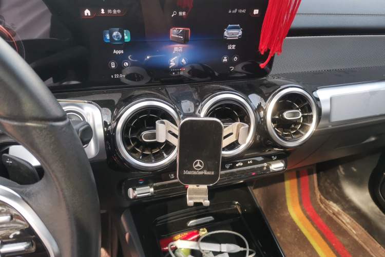 Used Mercedes-Benz GLB 2022 Second Facelift GLB 200 Dynamic Edition Audio And AC Panel