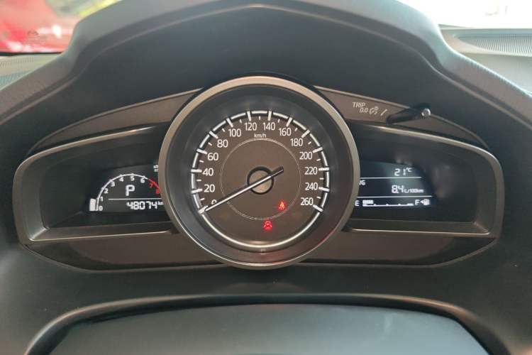 Used Mazda 3 Axela 2017 Sedan 1.5L Automatic Luxury Model Emission Standard China V Instrument Cluster