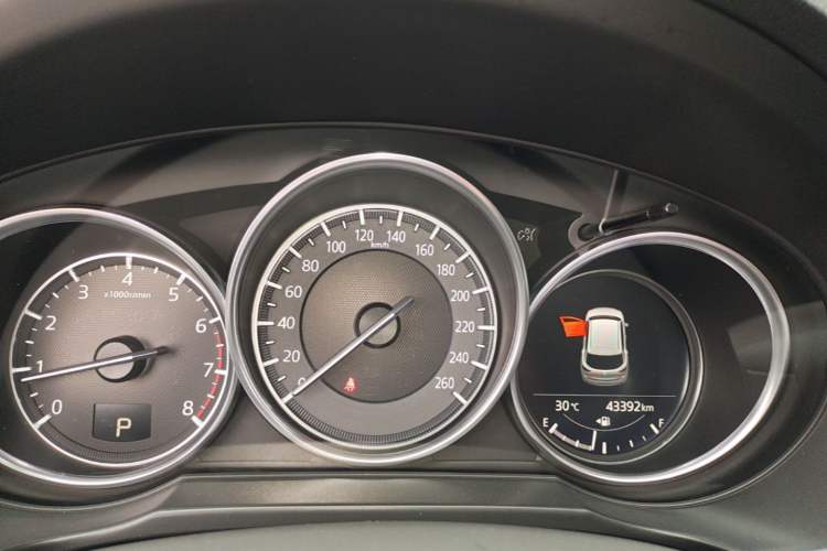 Used Mazda CX-5 2020 2.5L Automatic Two-Wheel Drive ZhiZun Version

