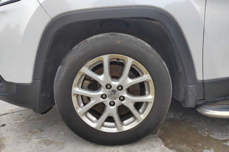 Used Jeep Cherokee 2014 2.4L Urban Edition