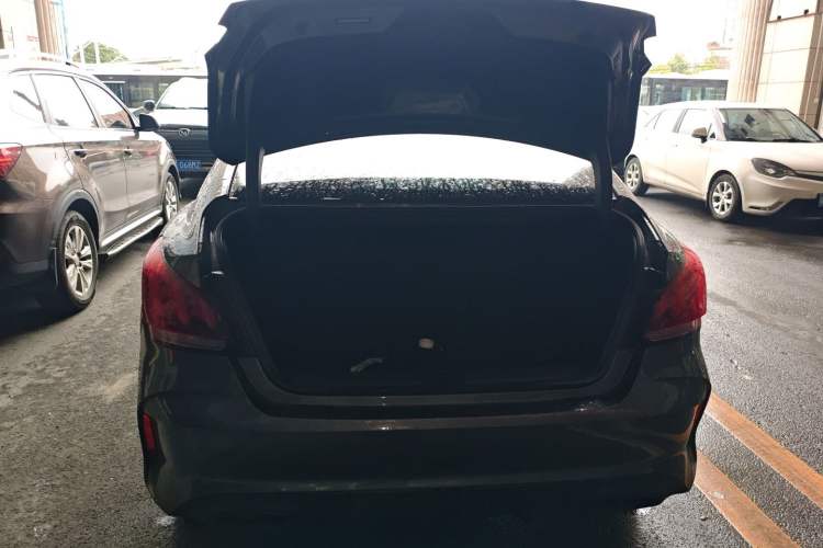 Used MG 5 2023 Facelift Model 180DVVT Manual Fashion Edition