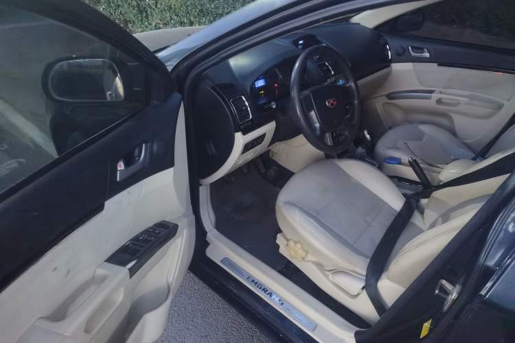 Used Geely Auto Classic Emgrand 2013 Sedan 1.5L Manual Elite Model
