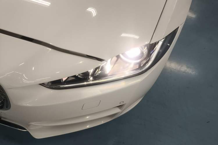 Used Jaguar XEL 2019 2.0T 200 PS Deluxe Edition
