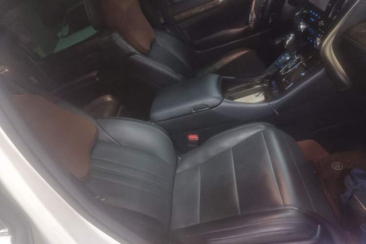 Used Toyota Vellfire 2019 Dual-Engine 2.5L HV Prestige Edition
