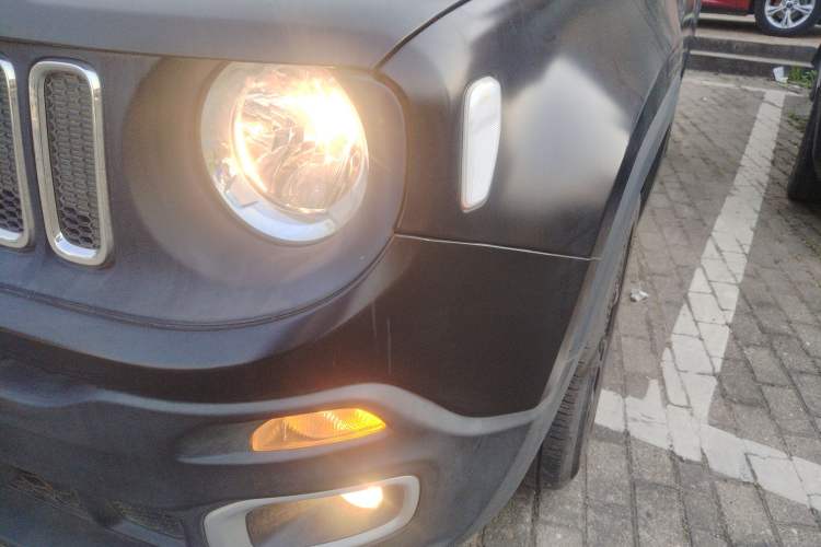 Used Jeep Renegade 2018 Connected Large Screen Version 180T Automatic High-Energy Edition