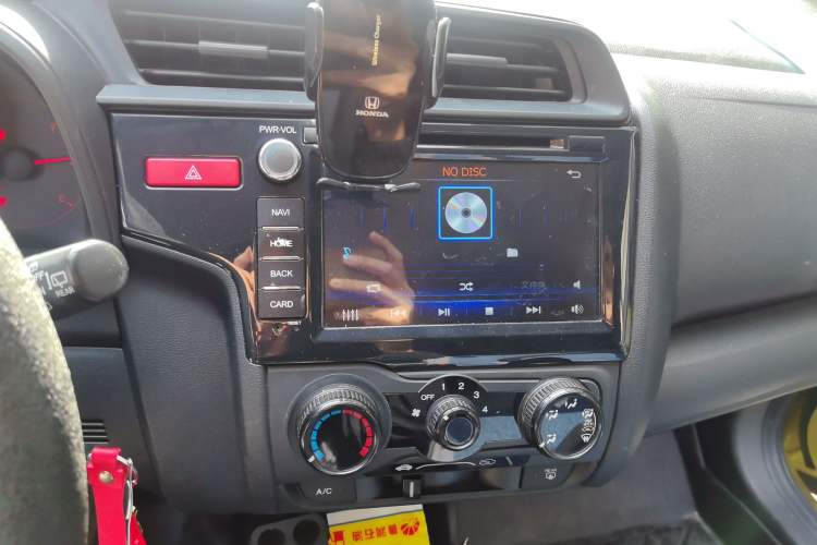 Used Honda Fit 2014 1.5L LX CVT Comfort Model Audio And AC Panel