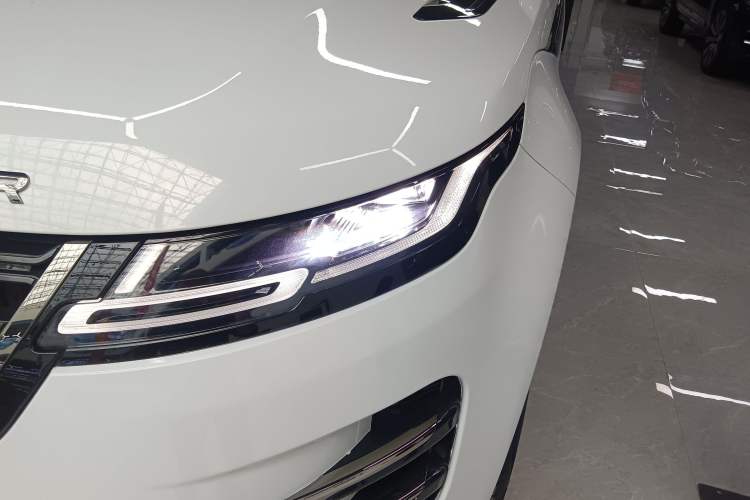 Used Land Rover Range Evoque 2023 Aurora L 249 PS Luxury Edition Left Front Headlight