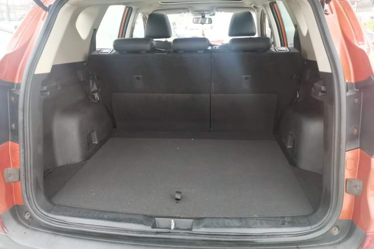 Used BYD Song 2017 Gaishi Upgrade Edition 1.5TI Manual Elite Model
