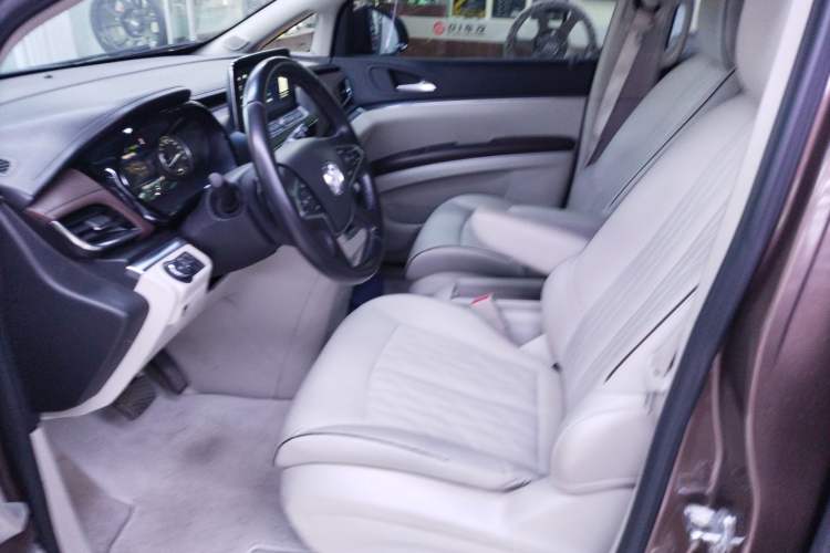 Used Buick GL8 2021 Land Cruiser Executive Class 652T Luxury Model Left Front Seat