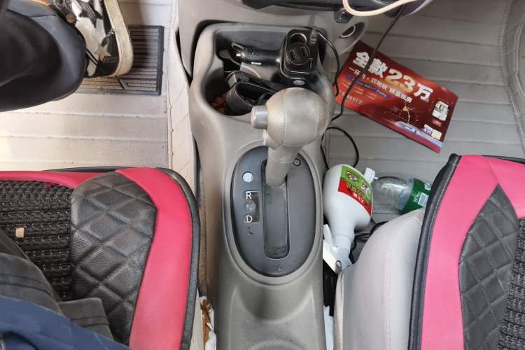 Used Nissan Sunny 2015 1.5XE CVT Comfort Edition Gear Lever