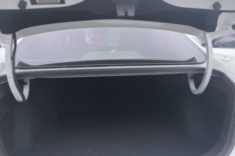 Used CHANGAN Eado 2019 High-Energy Edition 1.6L GDI Automatic Zhenfeng Model China VI Standard Trunk