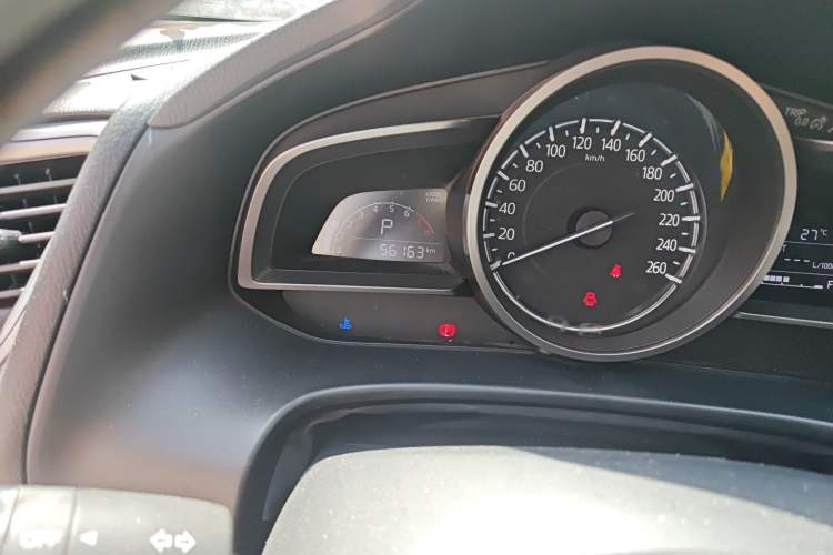 Used Mazda 3 Axela 2017 Sedan 1.5L Automatic Luxury Model Emission Standard China V