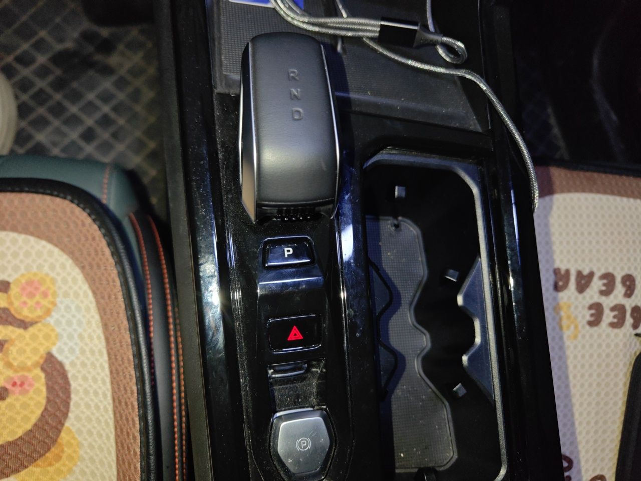 Geely Auto Emgrand X7 Sport 2024 1.5TD Smart Connect+ — снимка 14