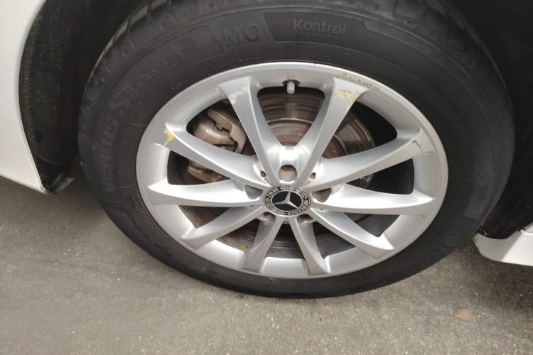 Used Mercedes-Benz A-Class 2021 A 200 L Sport Sedan Fashion Model
