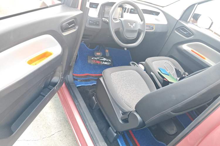 Used Wuling Hongguang MINIEV 2020 Freedom Version Lithium Iron Phosphate
