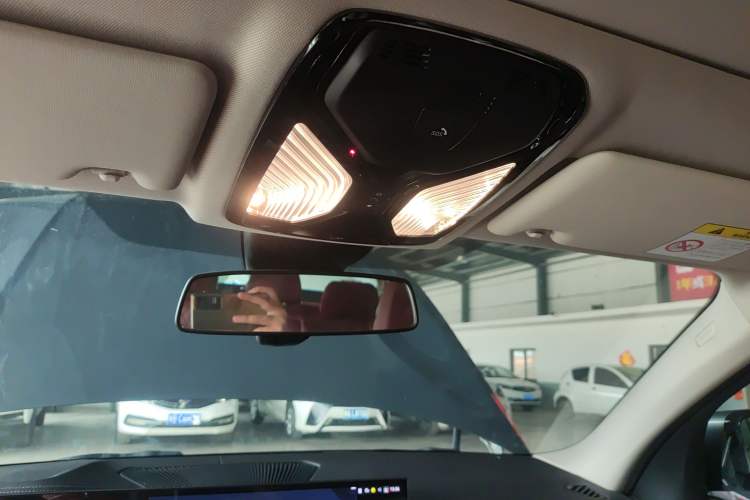 Used BMW i3 2024 eDrive 35 L Headliner