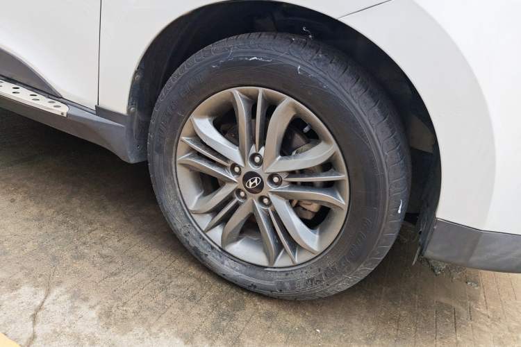 Used Hyundai ix35 2015 2.0L Automatic 2WD Smart Version China V Standard