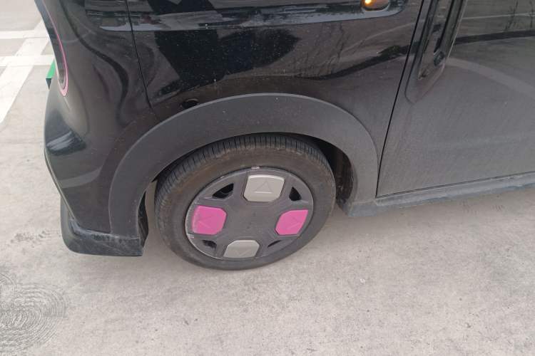 Used Geely Galaxy Panda 2025 210km Panda Kart Left Front Wheel Hub