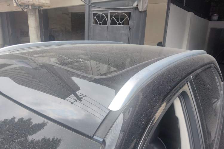 Used Hongqi HS5 2022 Facelifted Version 2.0T Smart Connect Flagship All-Wheel-Drive Edition Roof