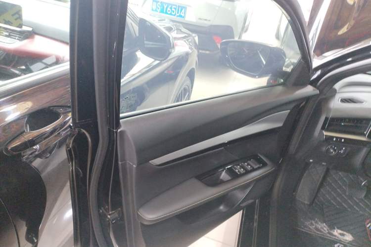 Used MG 5 Scorpio 2022 1.5T Trophy Sport Luxurious Edition