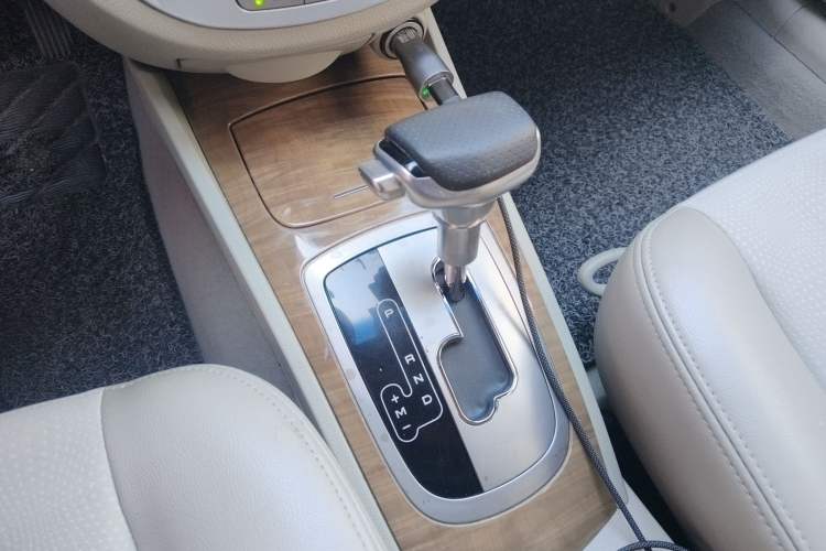 Used Buick Excelle 2015 1.5L Automatic Classic Model
