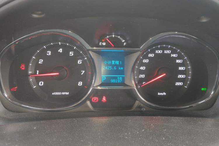 Used Chevrolet Captiva 2015 2.4L 4x4 Flagship Edition 7-Seater Instrument Cluster
