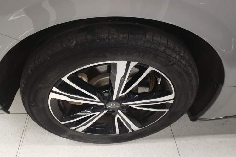 Used Hongqi EH7 2024 820 Pro Right Rear Wheel Hub